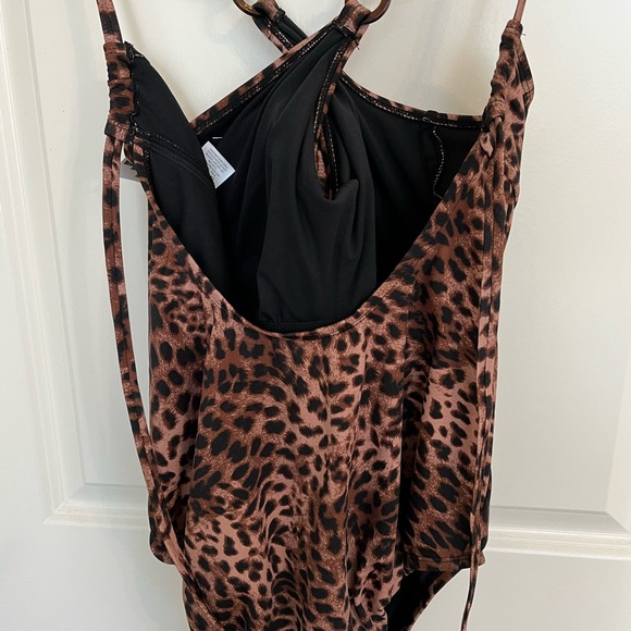 TIME AND TRUE WOMEN’S swimsuit - Picture 6 of 6